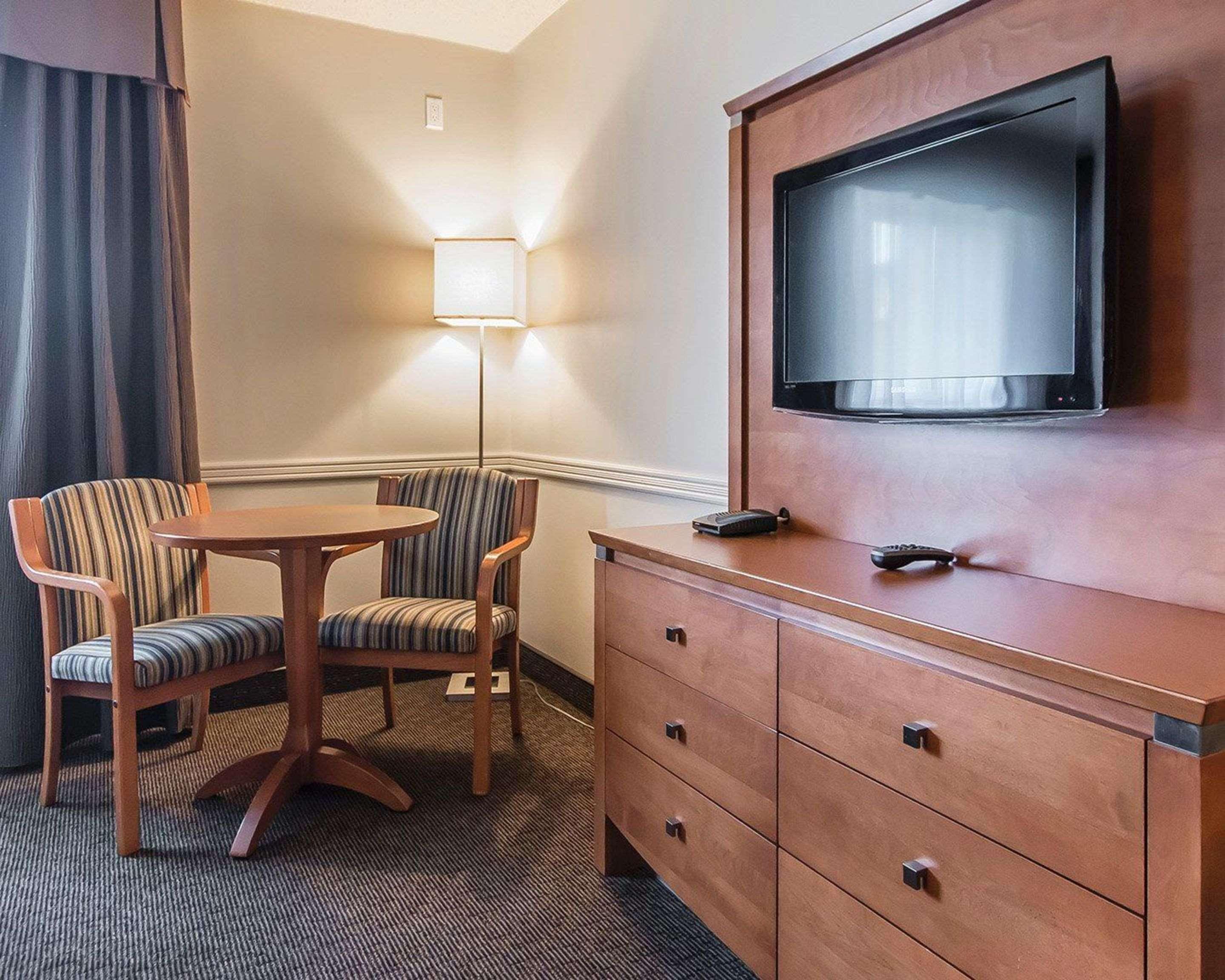 Quality Inn Rouyn-Noranda Eksteriør bilde