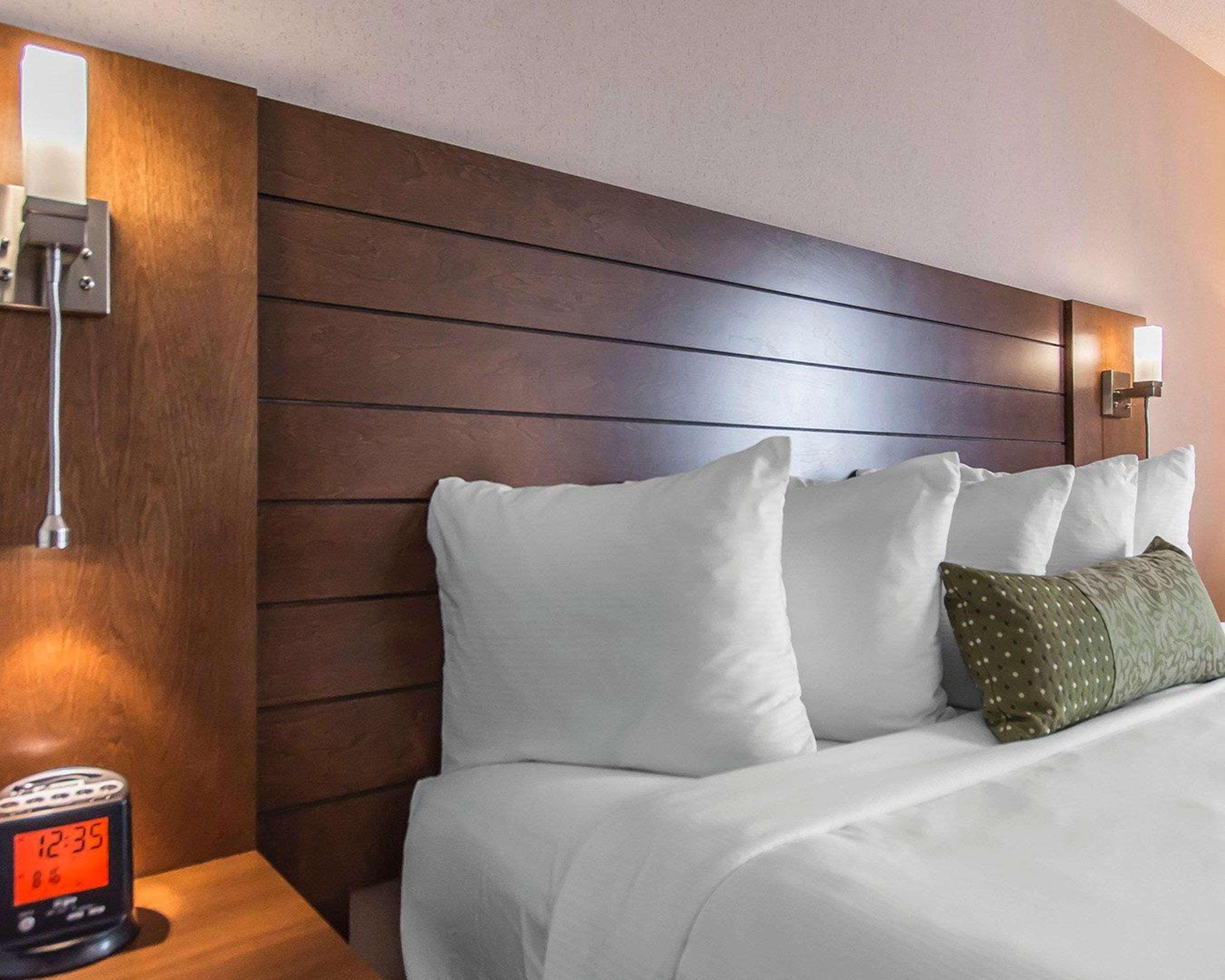 Quality Inn Rouyn-Noranda Eksteriør bilde