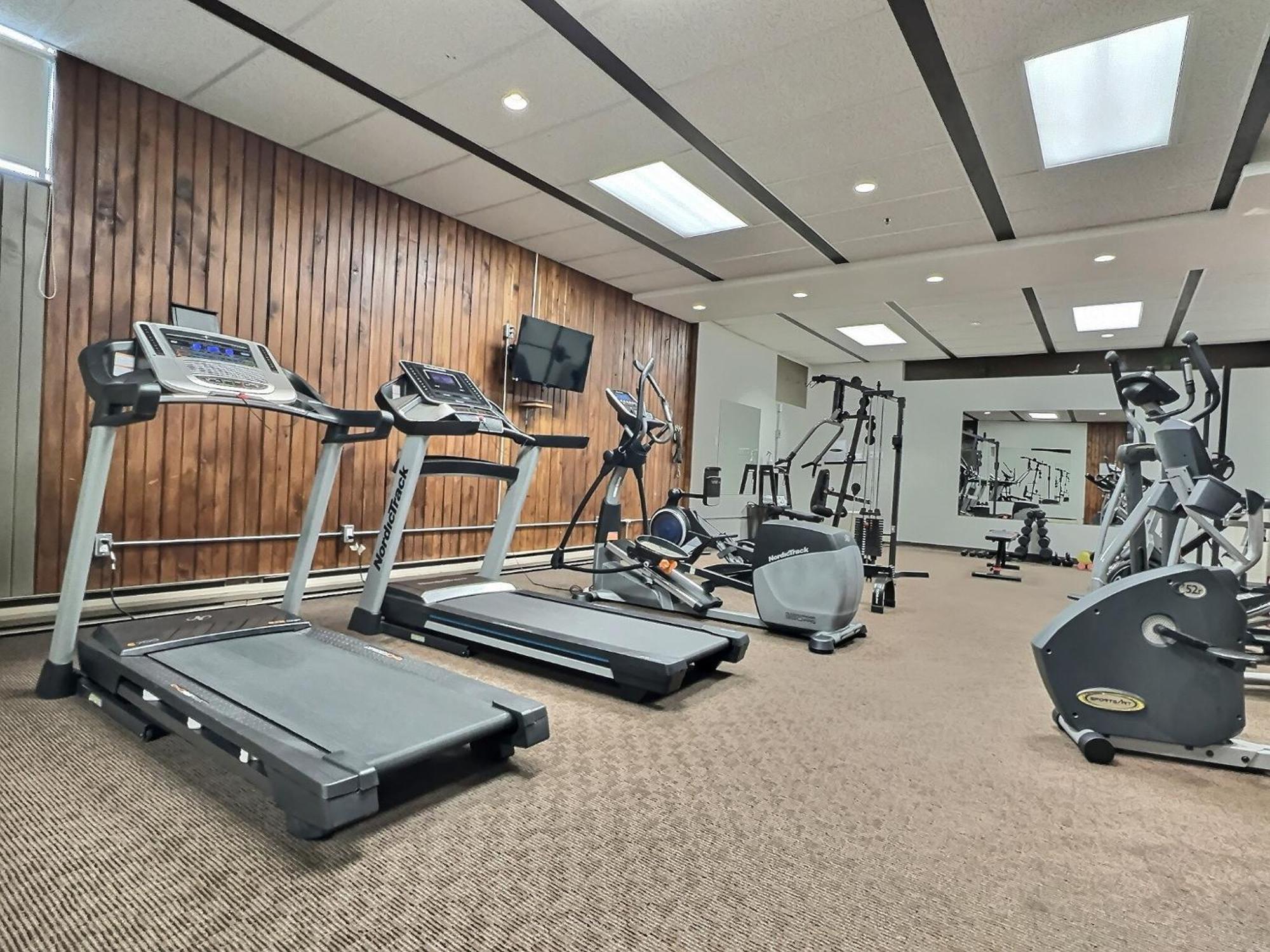 Quality Inn Rouyn-Noranda Eksteriør bilde