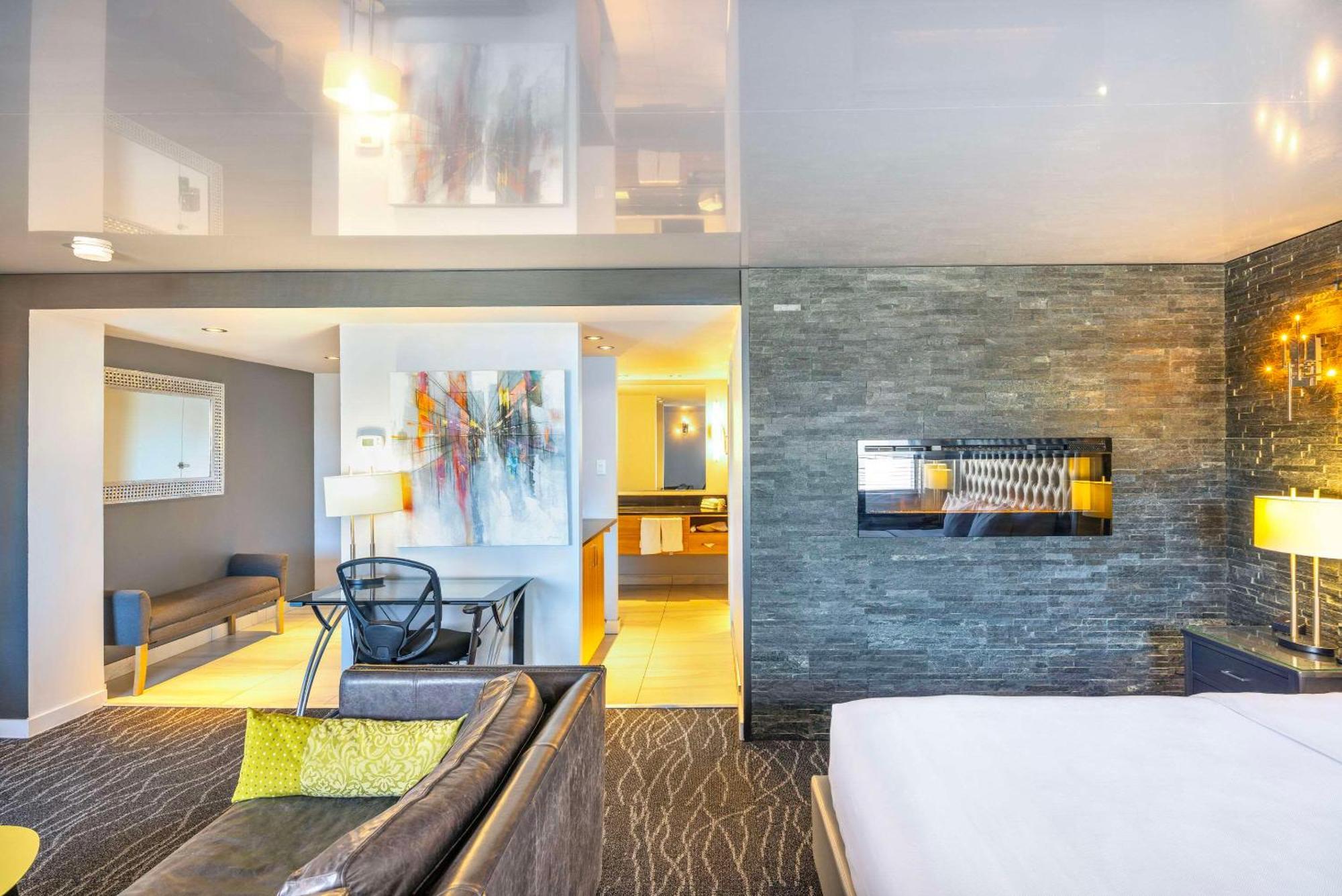 Quality Inn Rouyn-Noranda Eksteriør bilde